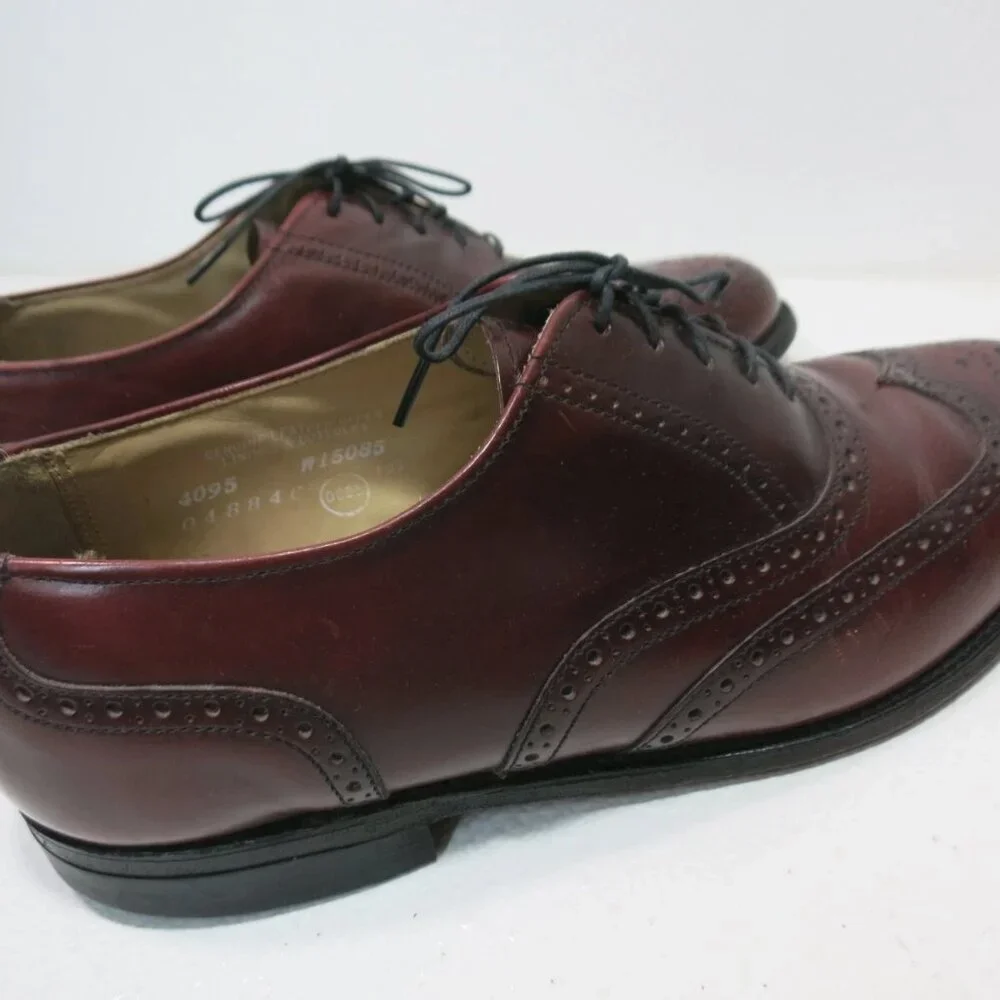 Thom McAn Brogue Leather Wingtip Derby Dress Shoes Men's Footwear Sz 9.5 W